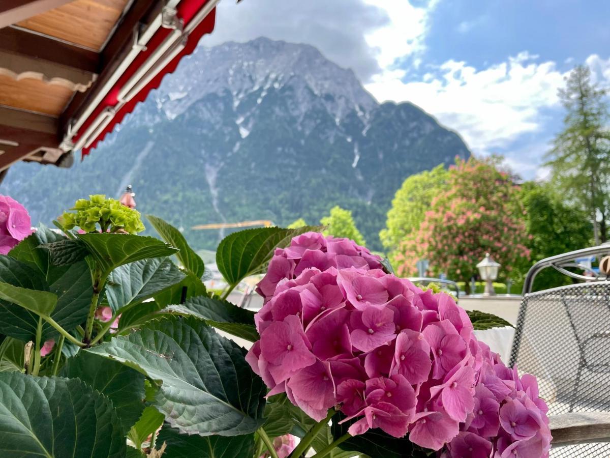 Gastehaus Sonnenheim Hotel Mittenwald Exterior foto